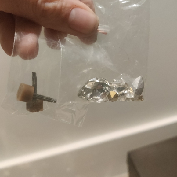 Badgley Mischka Serra Pump - Picture 7 of 7